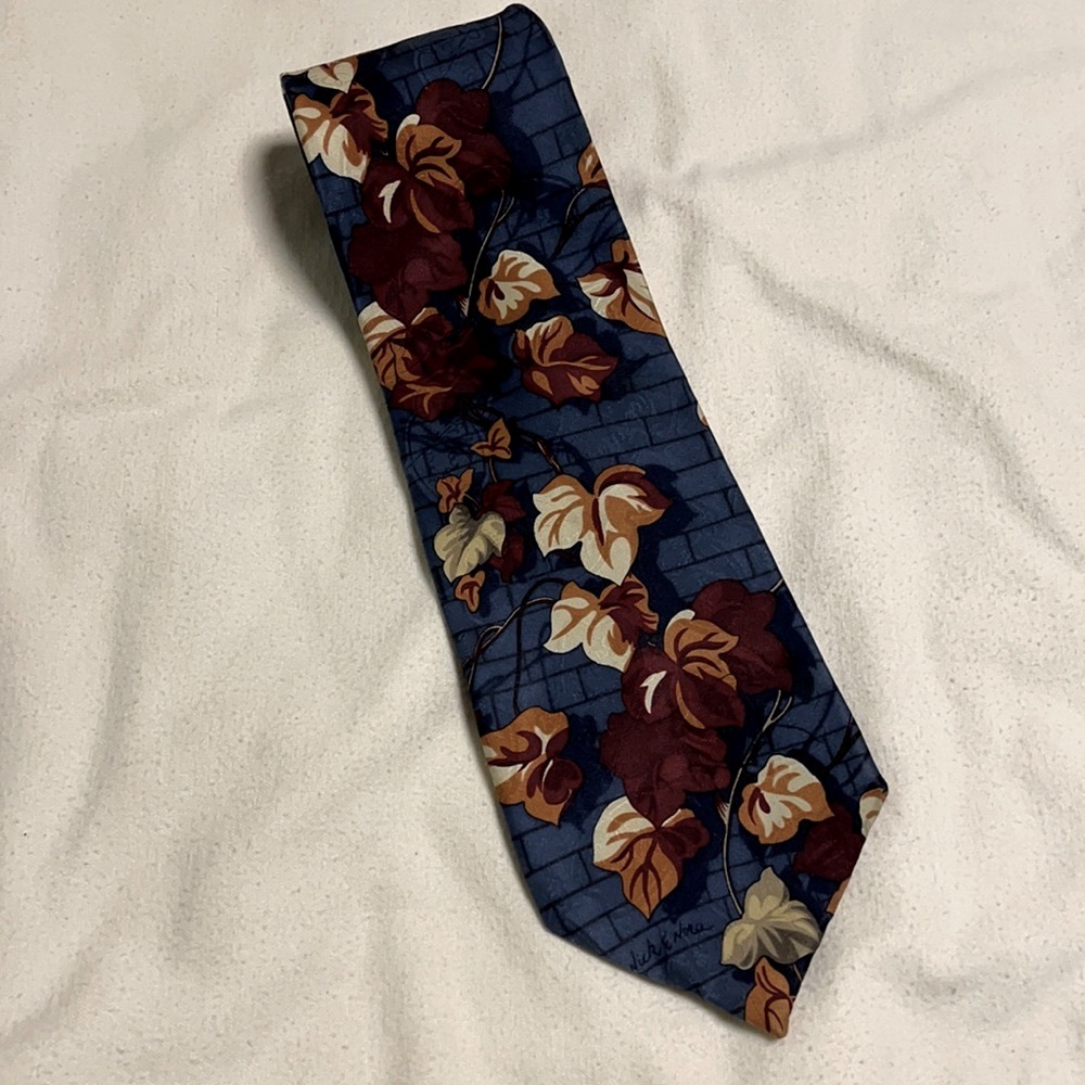 Nick & Nora Originals fall 100% silk tie